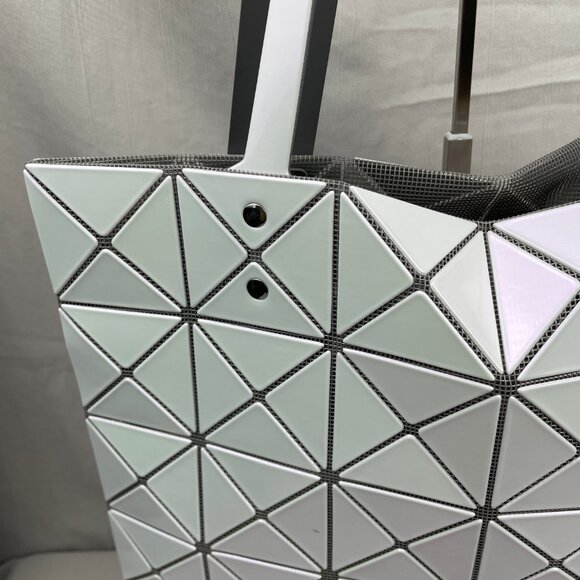 Brand new Issey Miyake two-tone handbag. - Picture 4 of 10